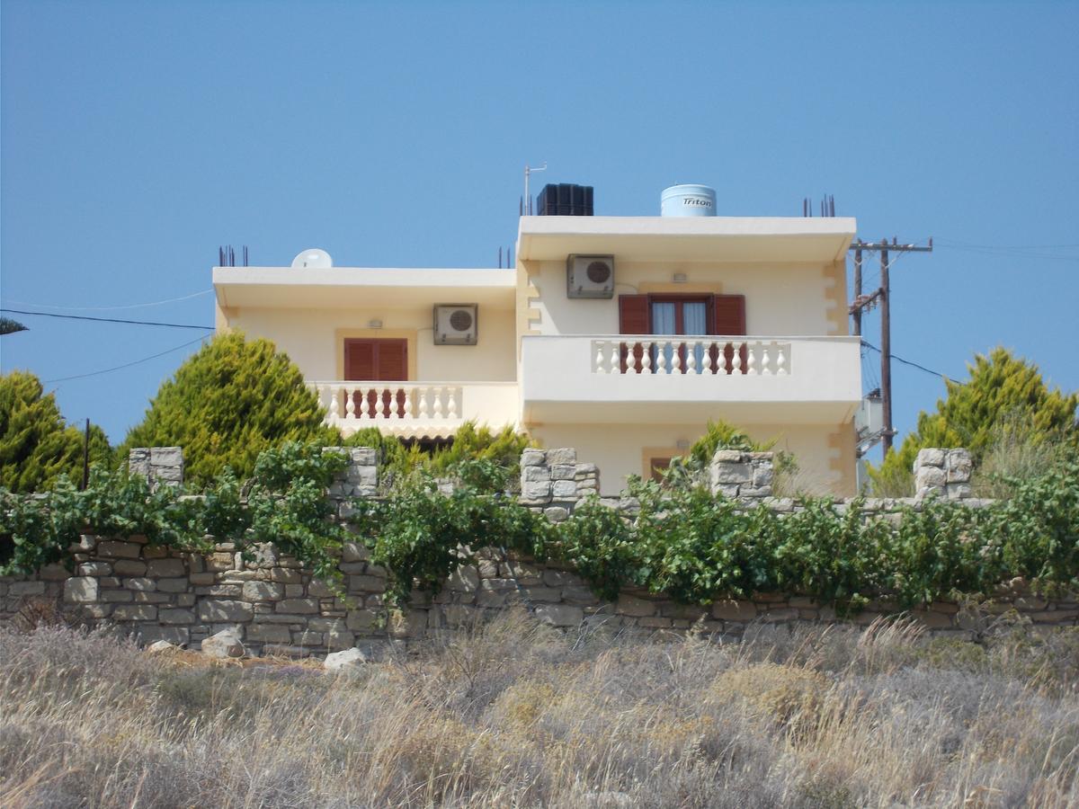 Knossos Apartments Kalamaki  Buitenkant foto